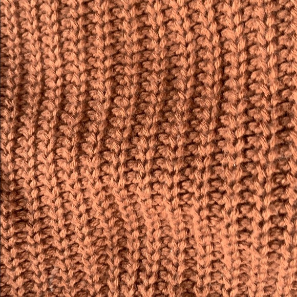 Forever 21 sweater - Picture 2 of 3